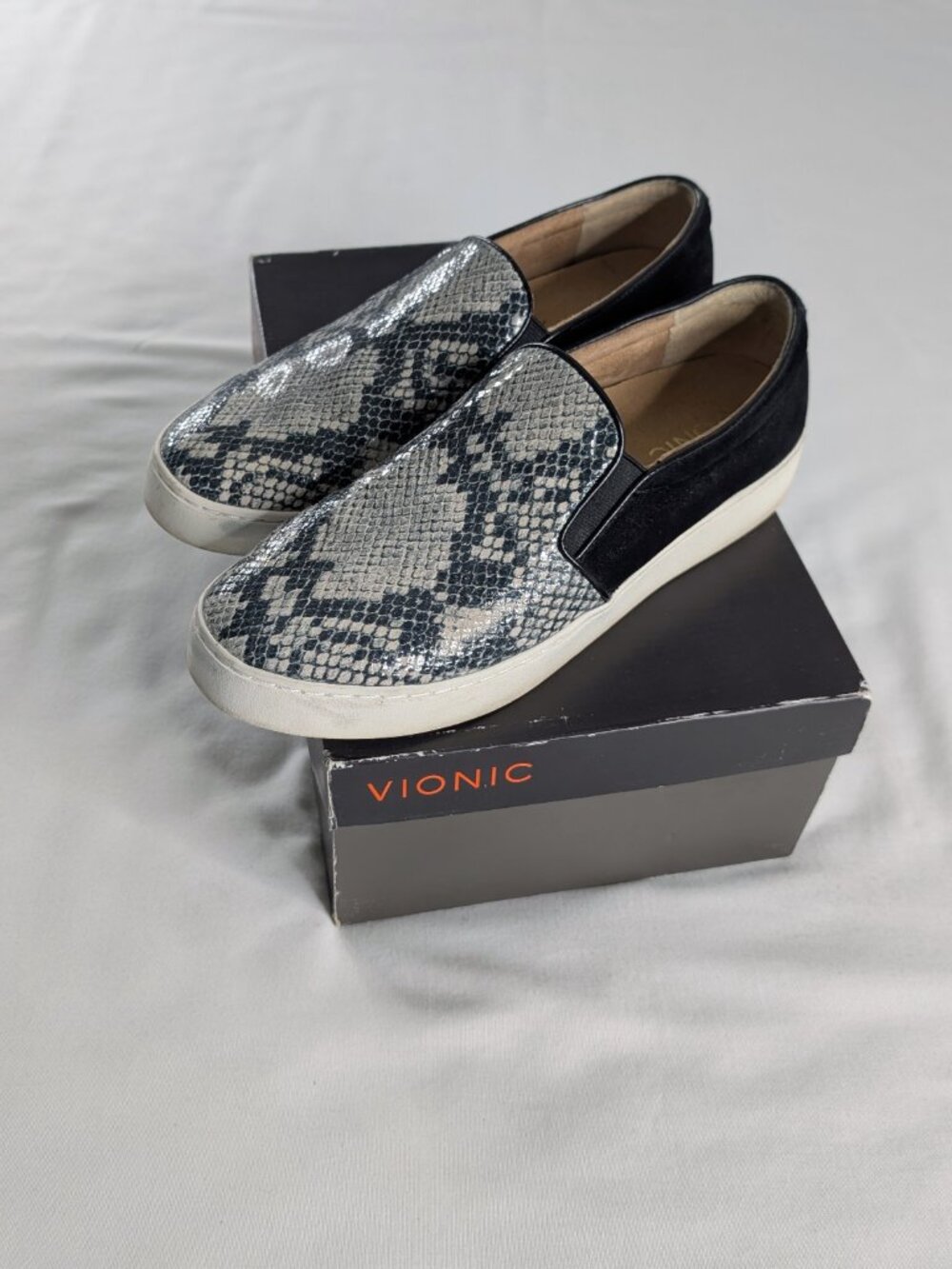 Vionic Gray Black White Snakeprint Splendid Midi Slip On Loafers Comfort Shoes